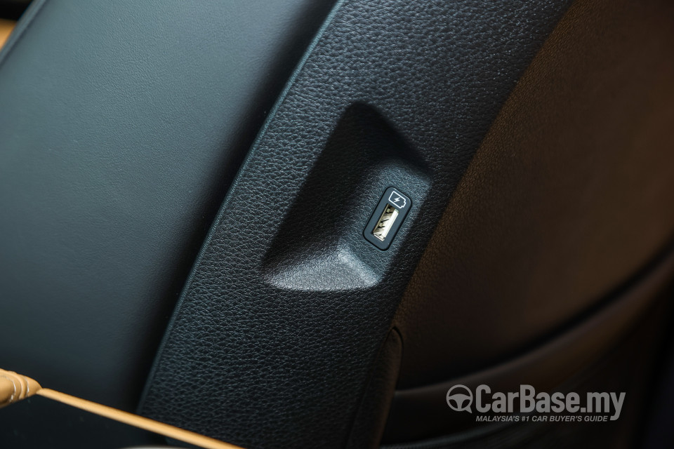 Kia Carnival KA4 (2022) Interior