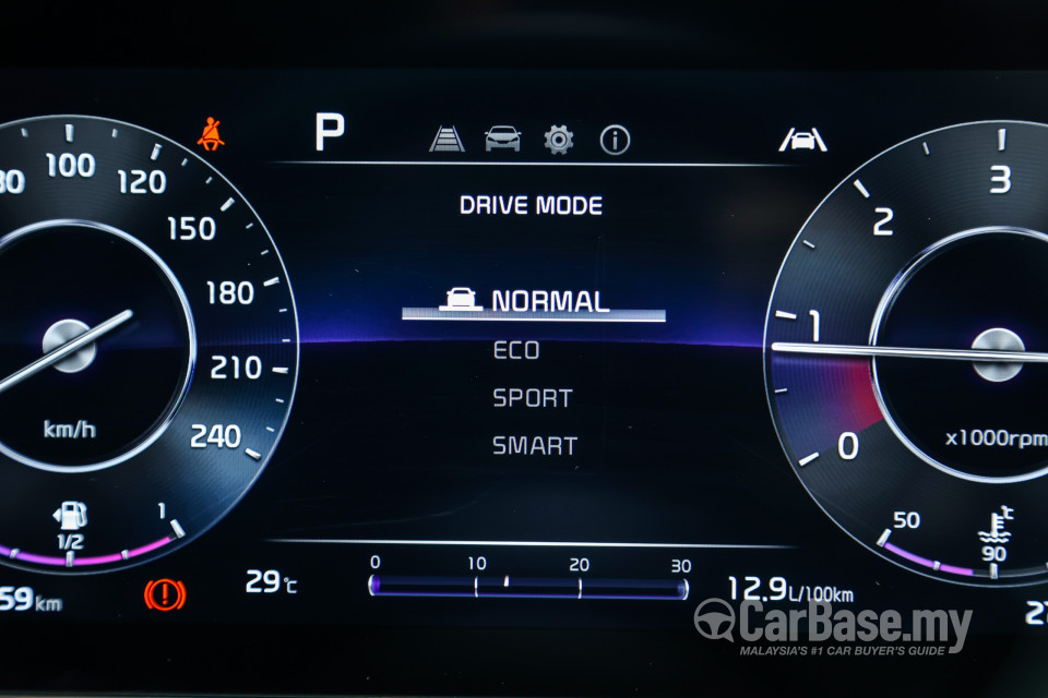 Kia Carnival KA4 (2022) Interior