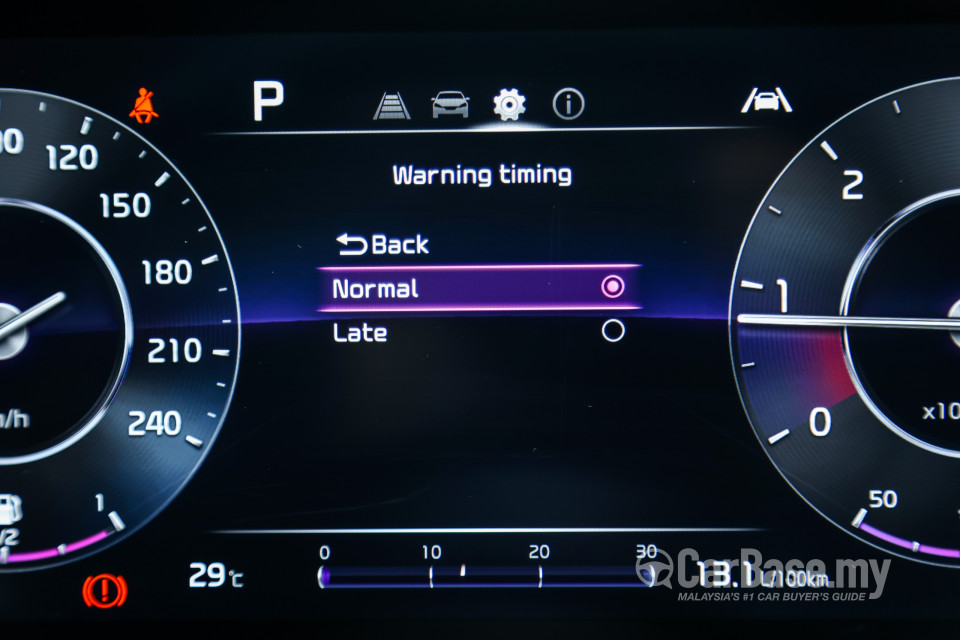 Kia Carnival KA4 (2022) Interior