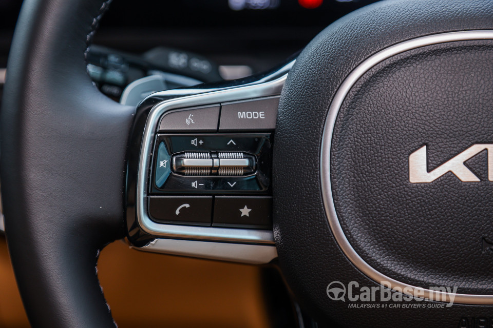 Kia Carnival KA4 (2022) Interior