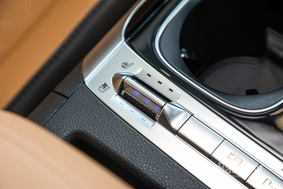 Kia Carnival KA4 (2022) Interior