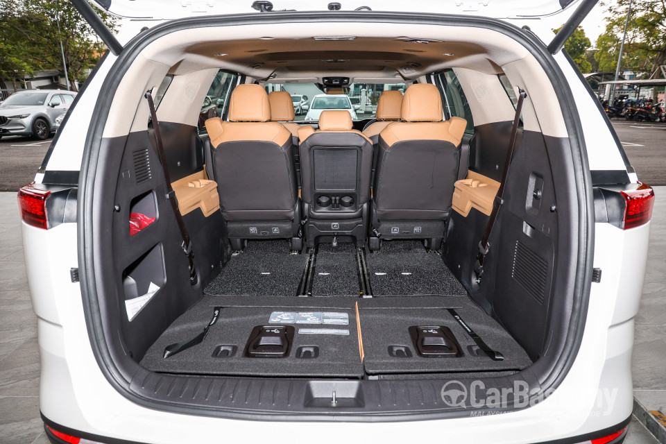 Kia Carnival KA4 (2022) Interior