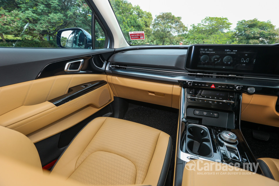Kia Carnival KA4 (2022) Interior