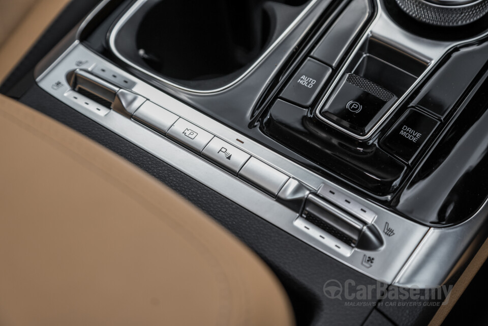 Kia Carnival KA4 (2022) Interior