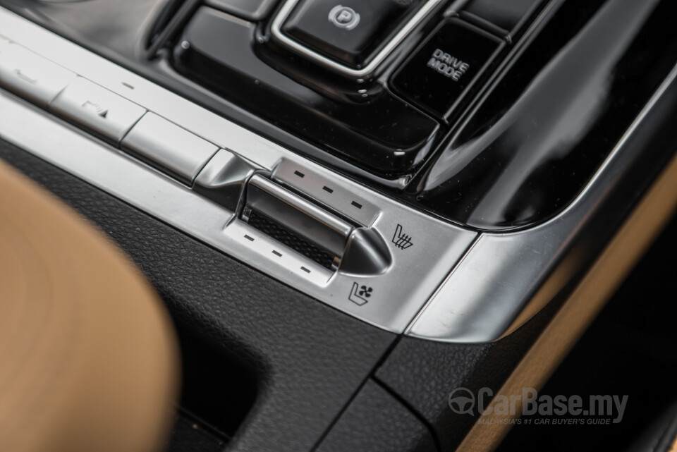 Kia Carnival KA4 (2022) Interior
