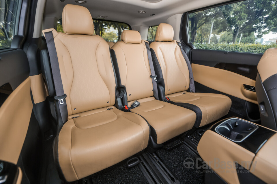 Kia Carnival KA4 (2022) Interior