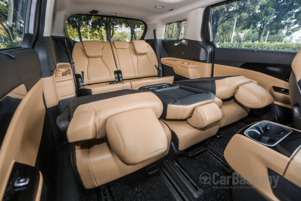 Kia Carnival KA4 (2022) Interior