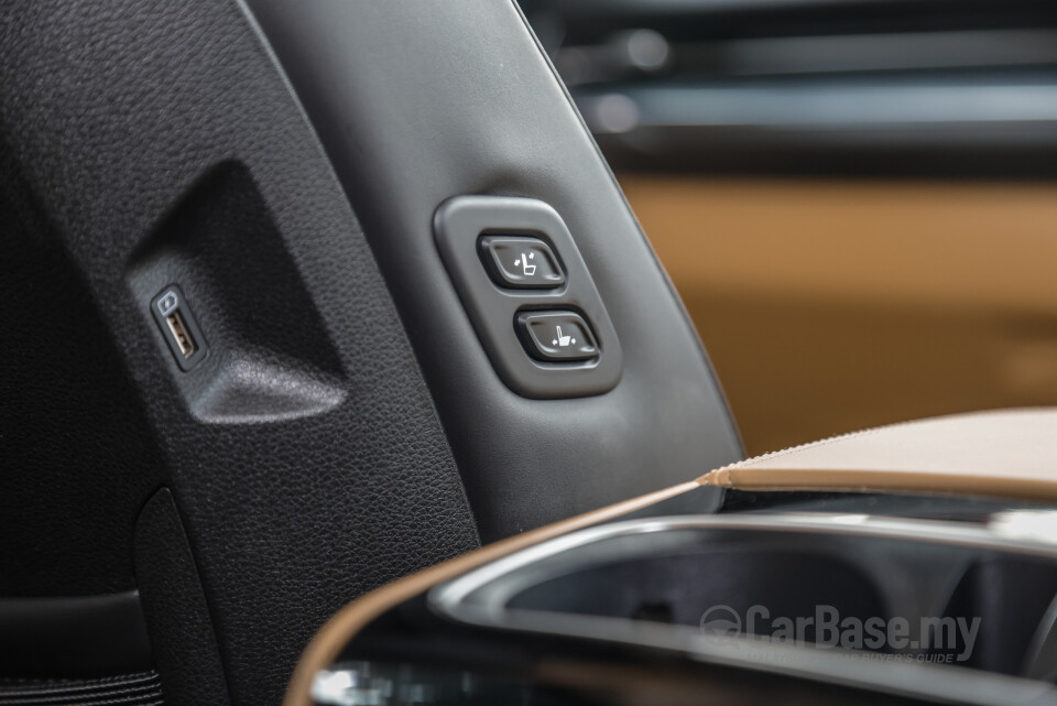 Kia Carnival KA4 (2022) Interior