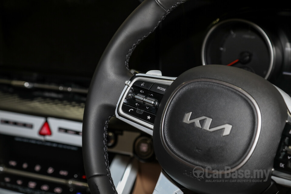 Kia Carnival KA4 (2022) Interior