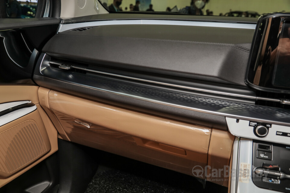 Kia Carnival KA4 (2022) Interior