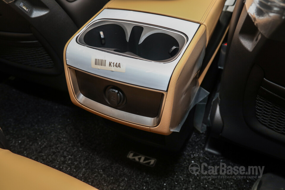 Kia Carnival KA4 (2022) Interior