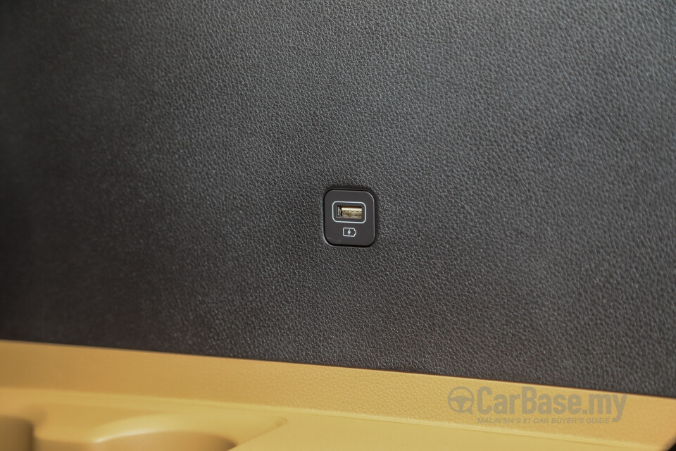 Kia Carnival KA4 (2022) Interior