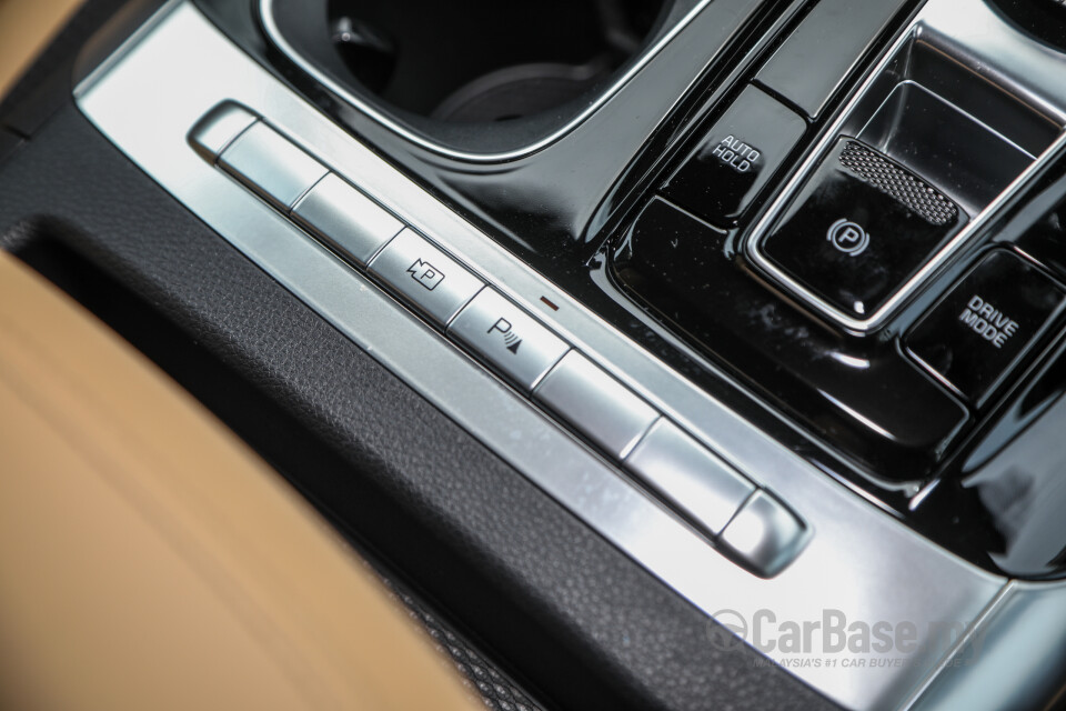 Kia Carnival KA4 (2022) Interior