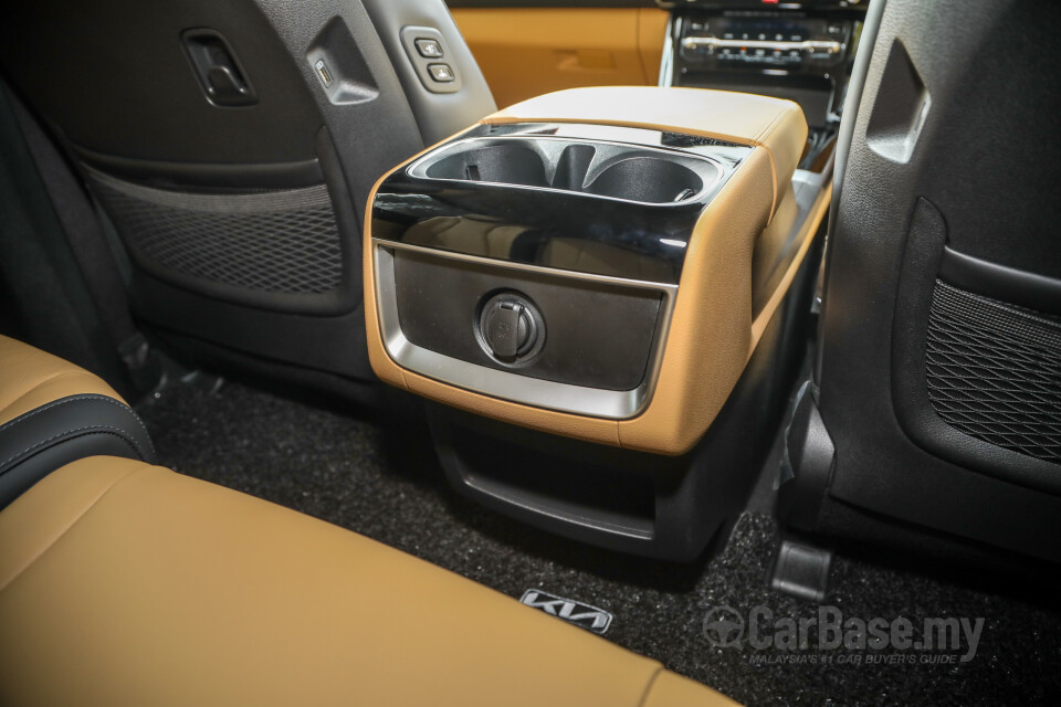 Kia Carnival KA4 (2022) Interior