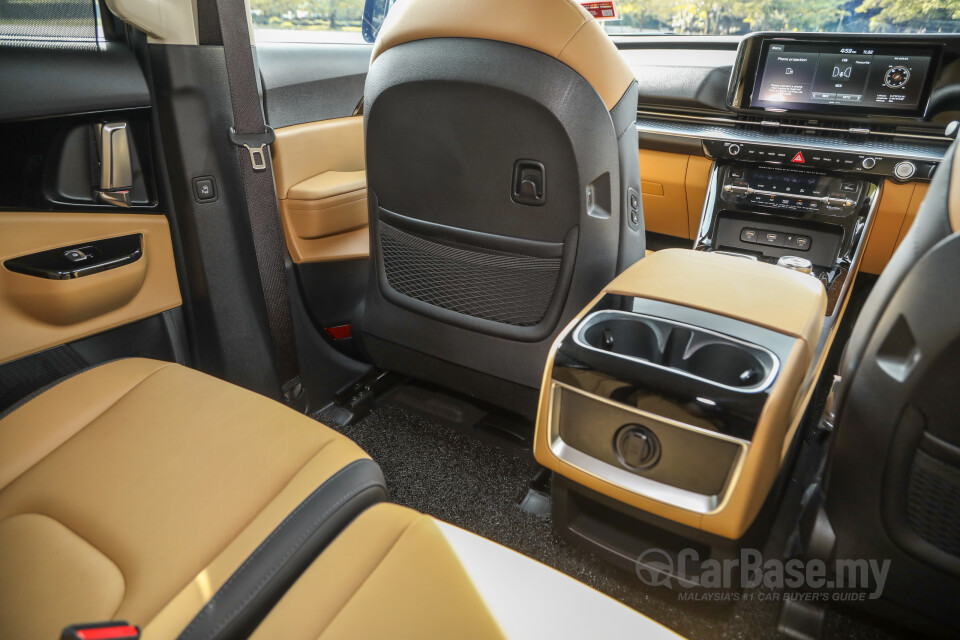 Kia Carnival KA4 (2022) Interior