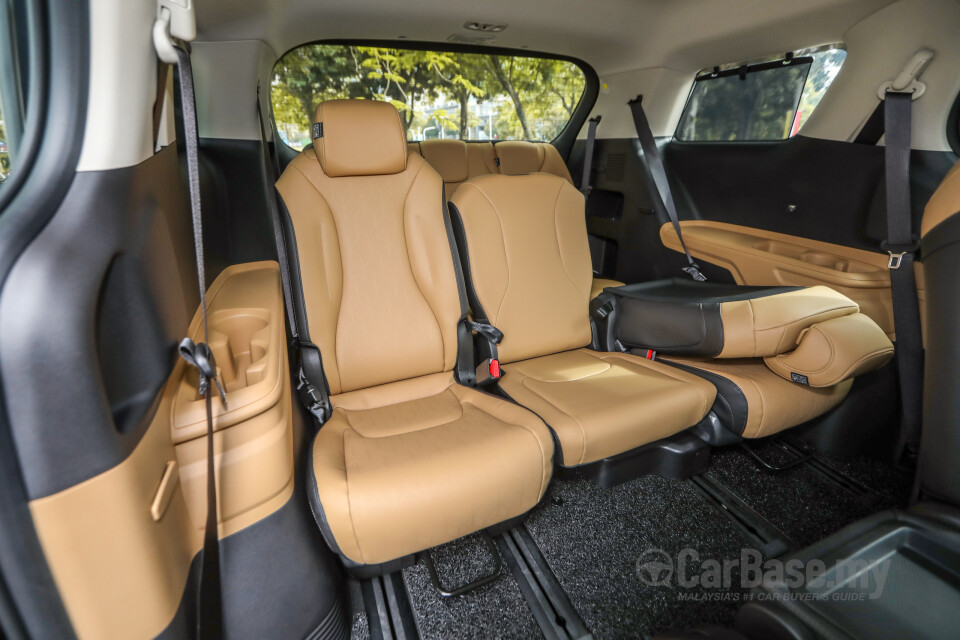 Kia Carnival KA4 (2022) Interior