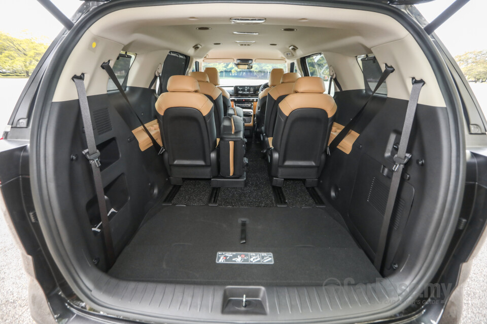 Kia Carnival KA4 (2022) Interior