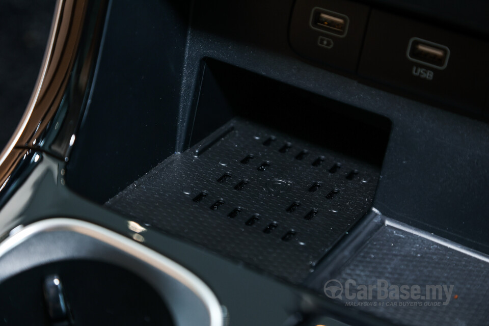 Kia Carnival KA4 (2022) Interior