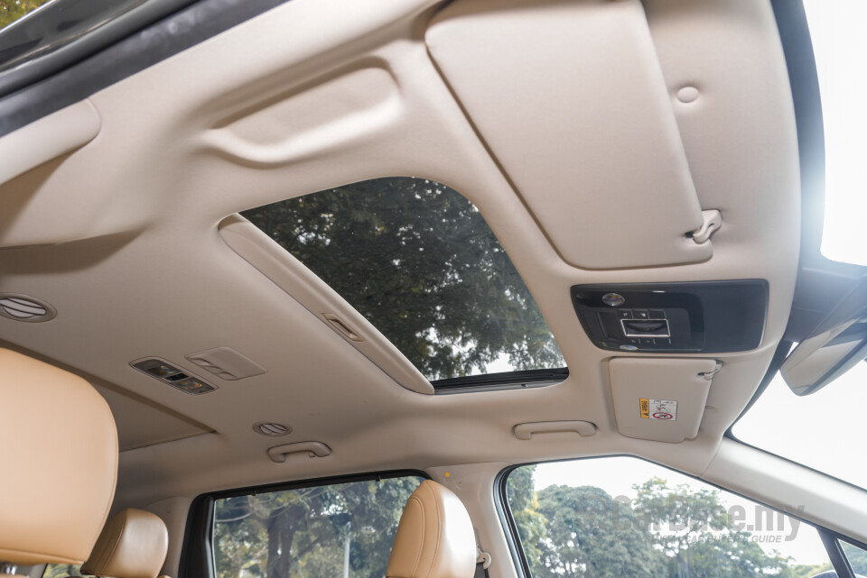 Kia Carnival KA4 (2022) Interior