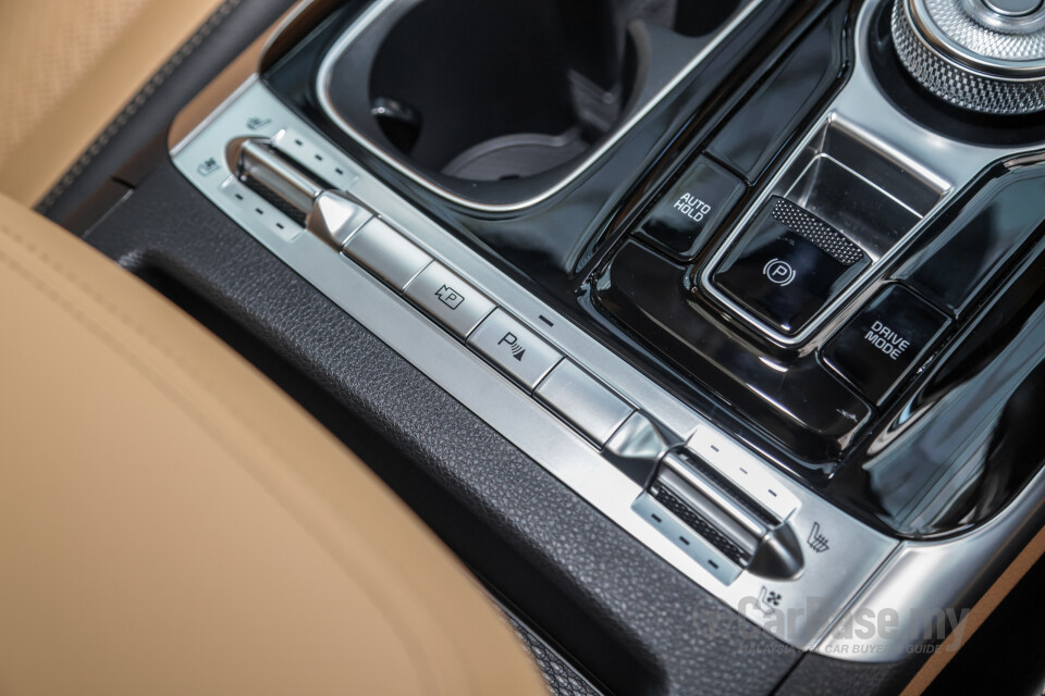 Kia Carnival KA4 (2022) Interior