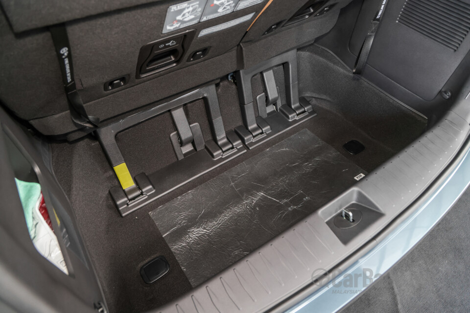Kia Carnival KA4 (2022) Interior