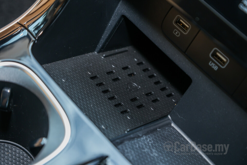 Kia Carnival KA4 (2022) Interior