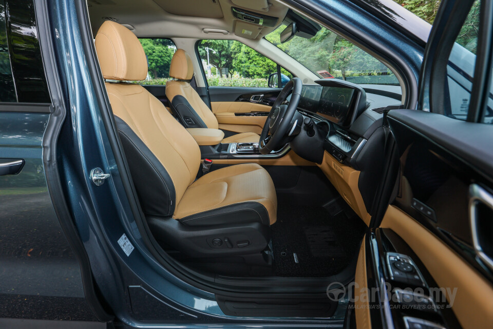Kia Carnival KA4 (2022) Interior