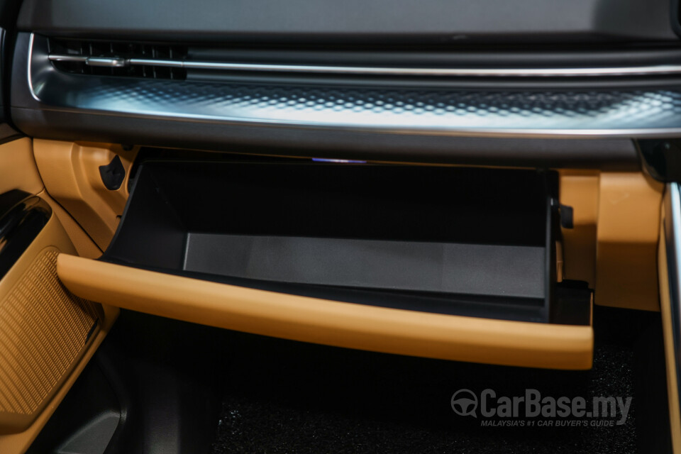 Kia Carnival KA4 (2022) Interior