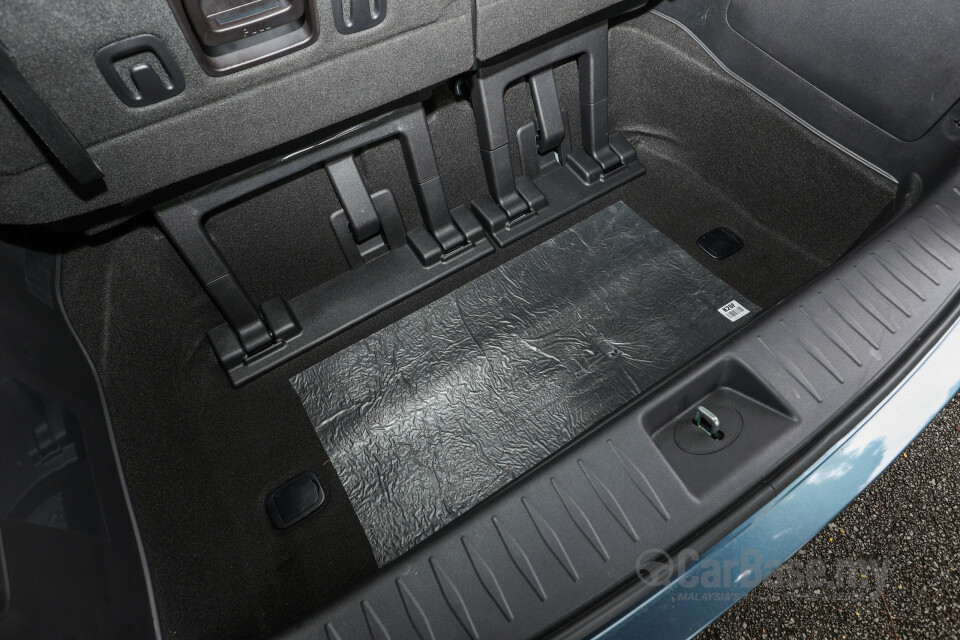 Kia Carnival KA4 (2022) Interior