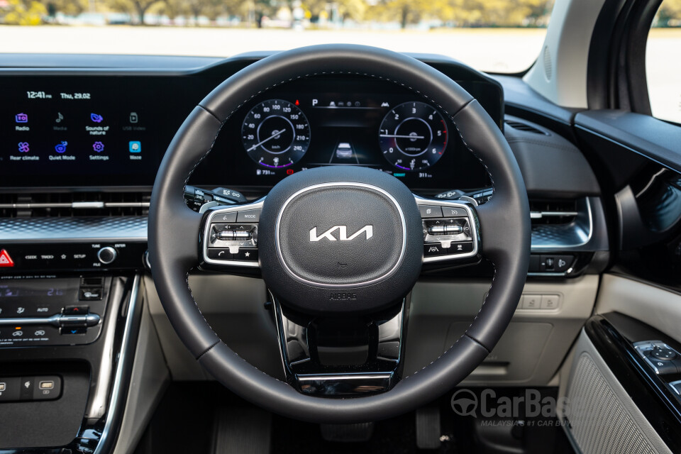 Kia Carnival KA4 (2022) Interior