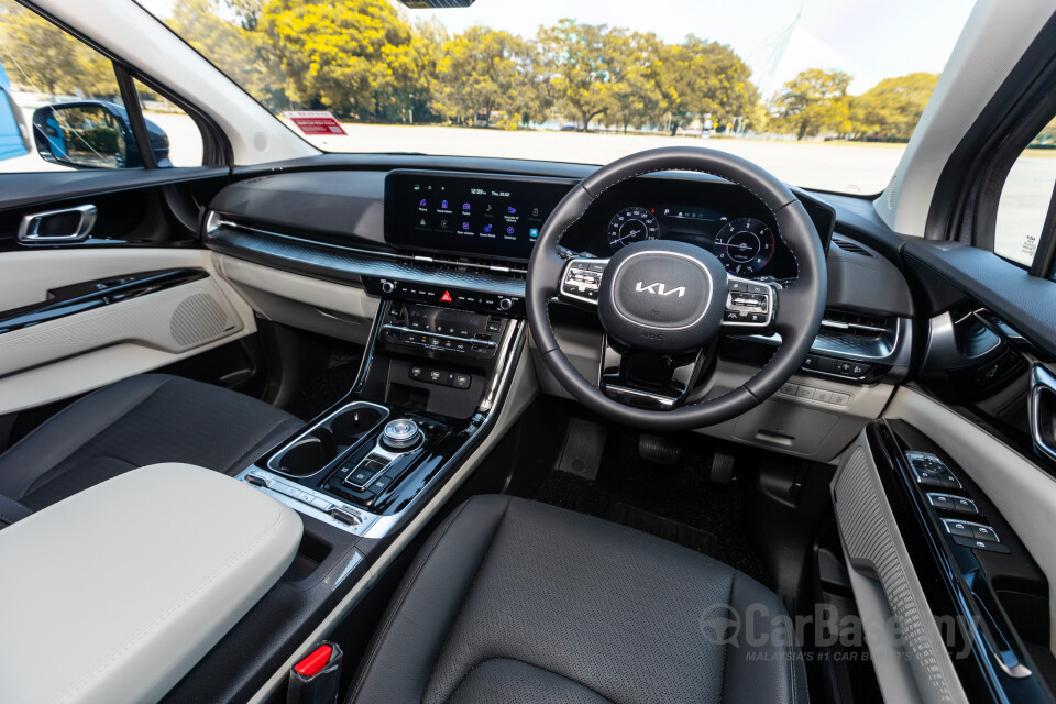 Kia Carnival KA4 (2022) Interior