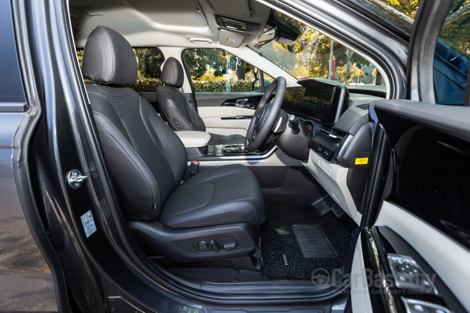 Kia Carnival KA4 (2022) Interior