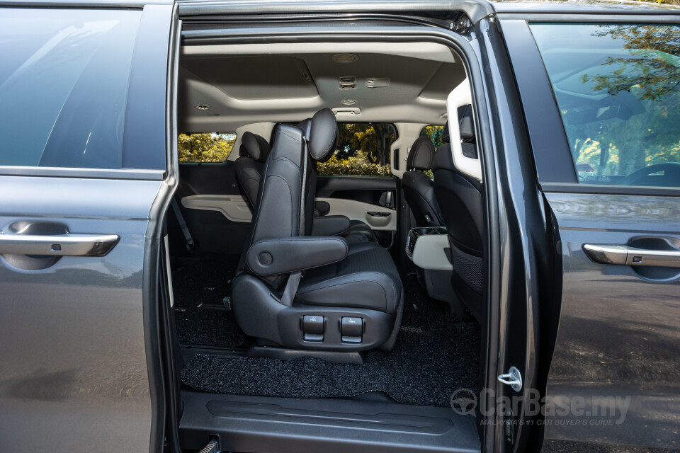 Kia Carnival KA4 (2022) Interior