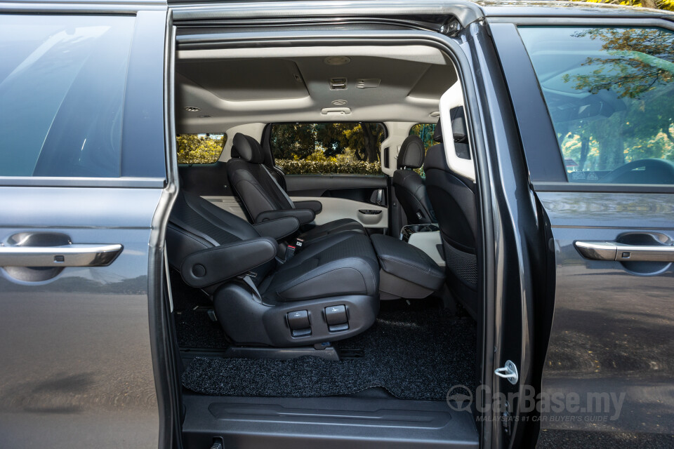 Kia Carnival KA4 (2022) Interior