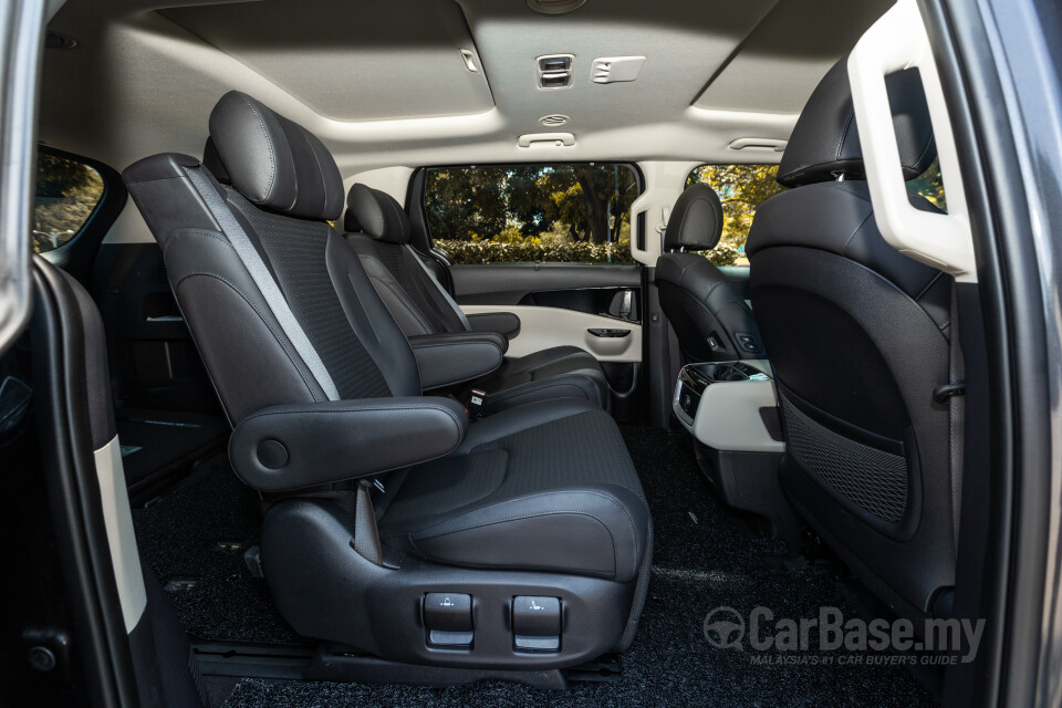 Kia Carnival KA4 (2022) Interior