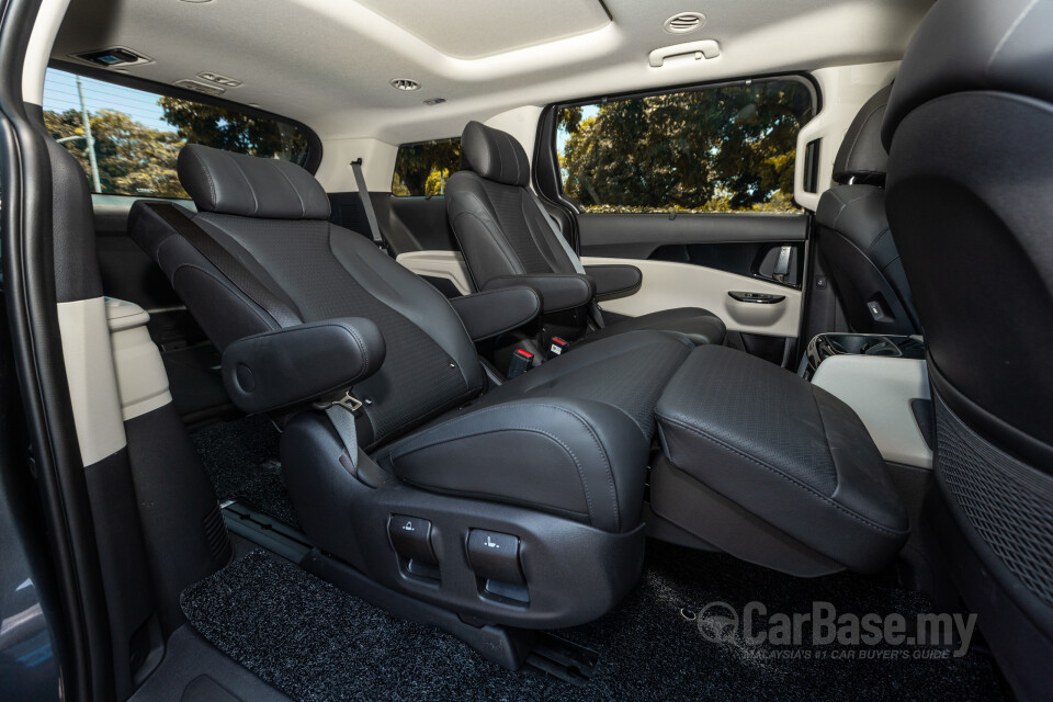 Kia Carnival KA4 (2022) Interior