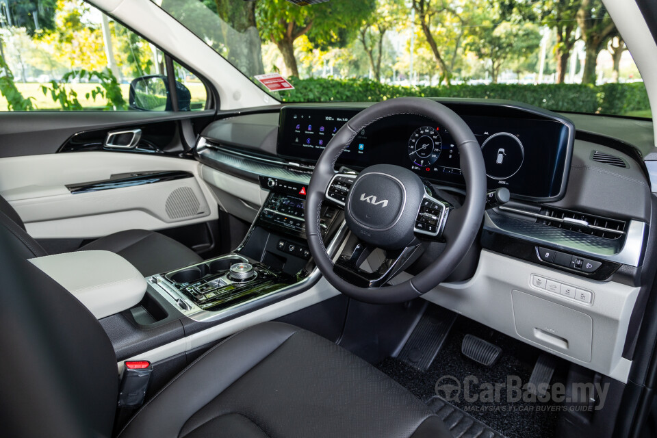 Kia Carnival KA4 (2022) Interior