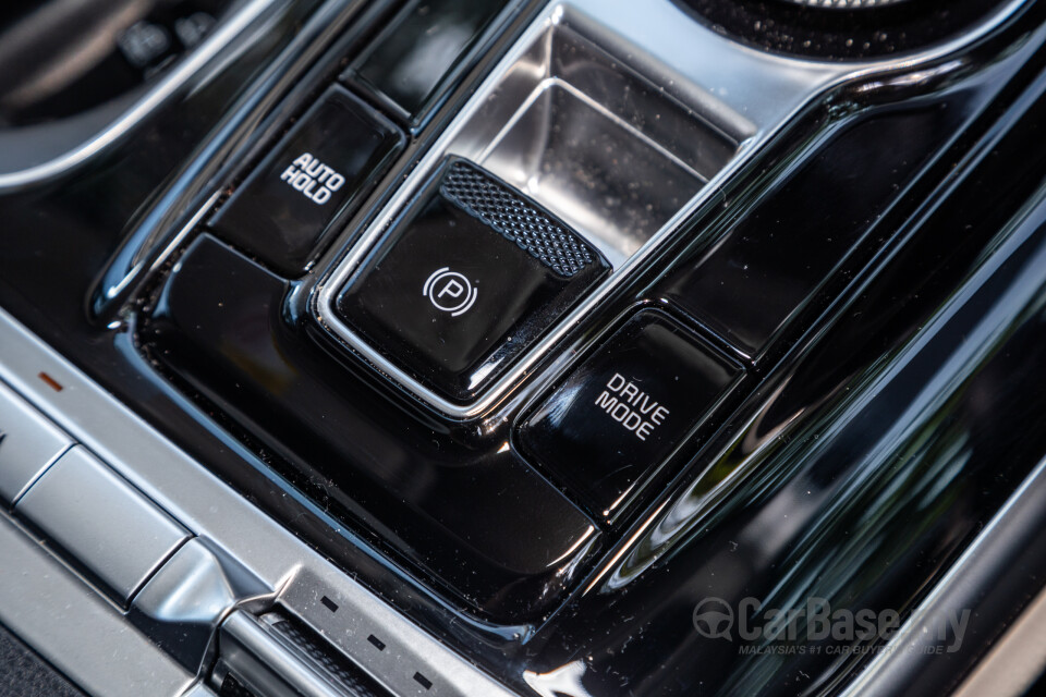Kia Carnival KA4 (2022) Interior