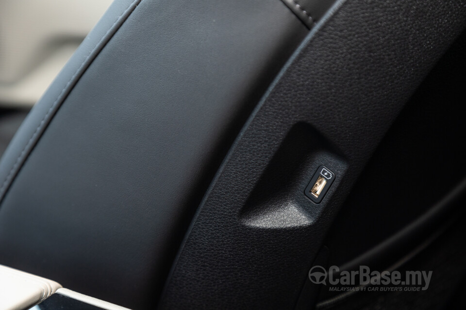 Kia Carnival KA4 (2022) Interior