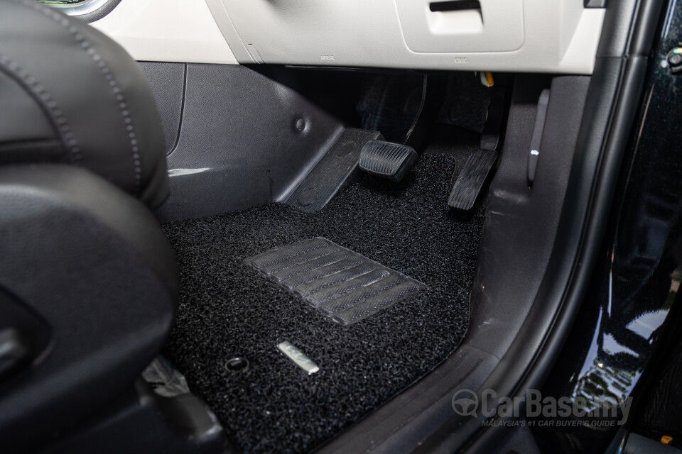 Kia Carnival KA4 (2022) Interior