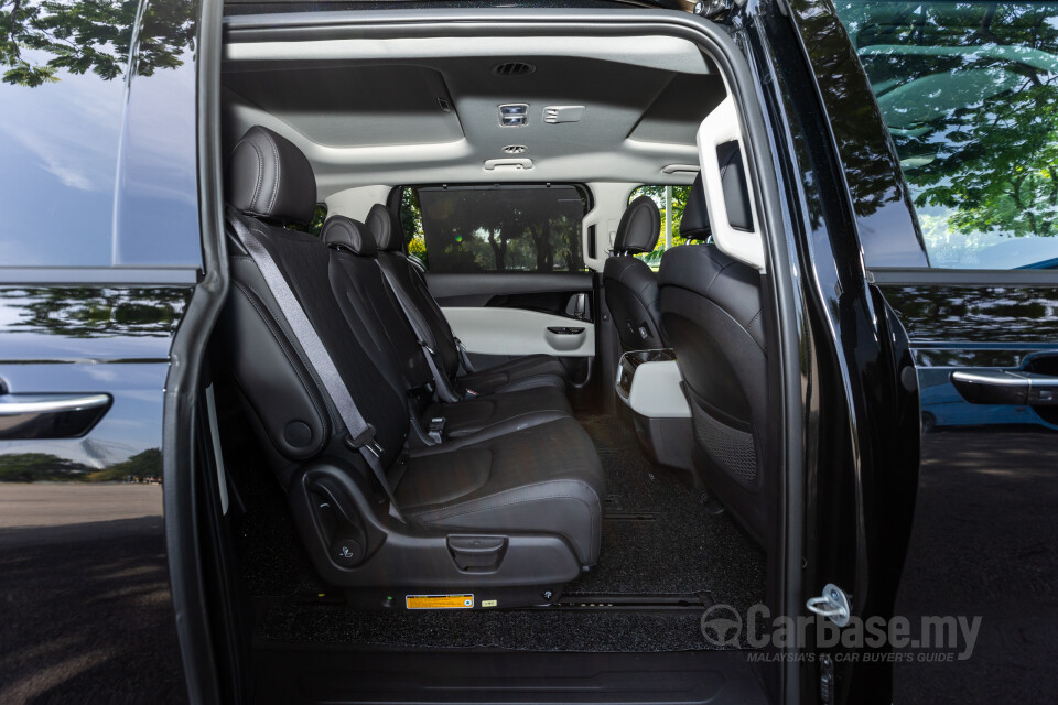Kia Carnival KA4 (2022) Interior