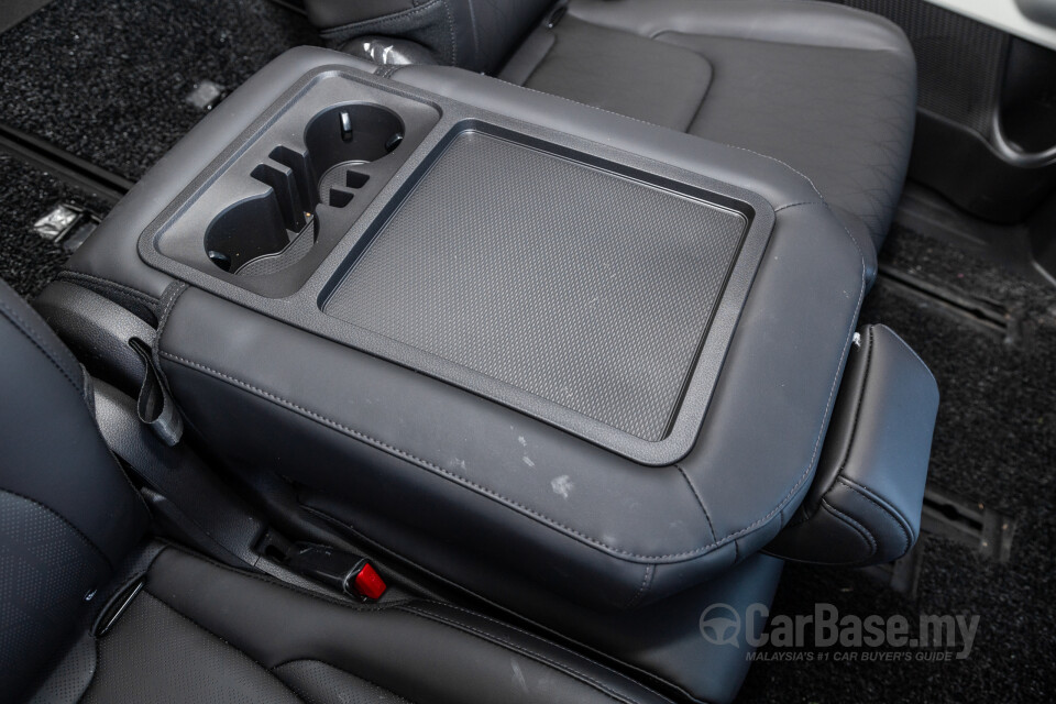 Kia Carnival KA4 (2022) Interior