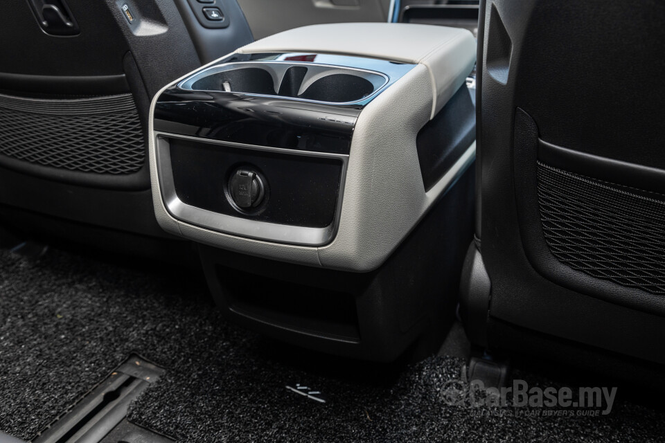 Kia Carnival KA4 (2022) Interior