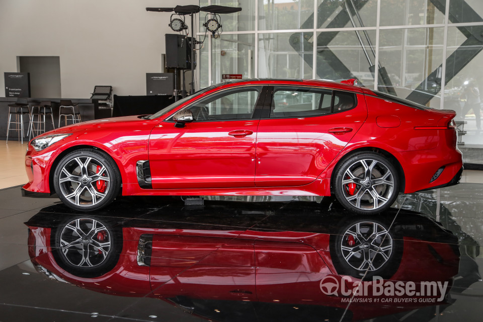 Kia Stinger CK (2018) Exterior