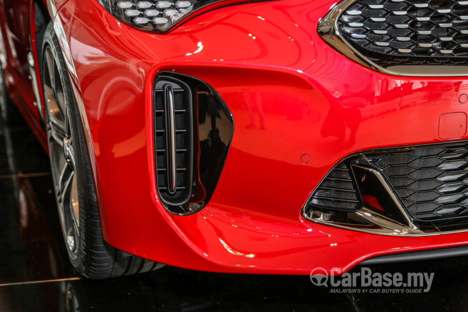 Kia Stinger CK (2018) Exterior