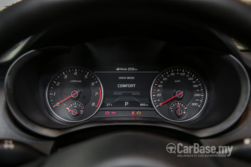 Kia Stinger CK (2018) Interior