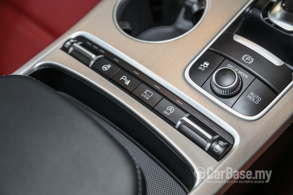 Kia Stinger CK (2018) Interior