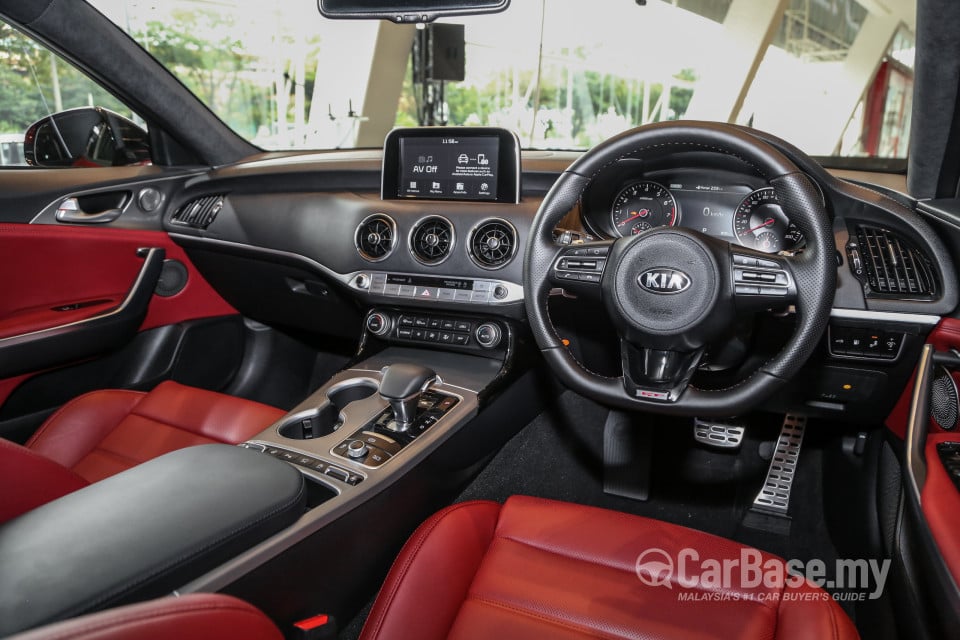 Kia Stinger CK (2018) Interior