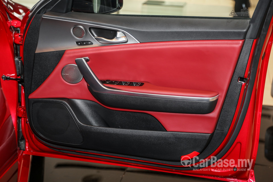 Kia Stinger CK (2018) Interior
