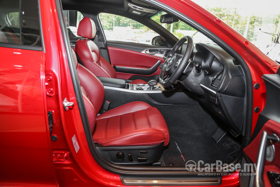 Kia Stinger CK (2018) Interior